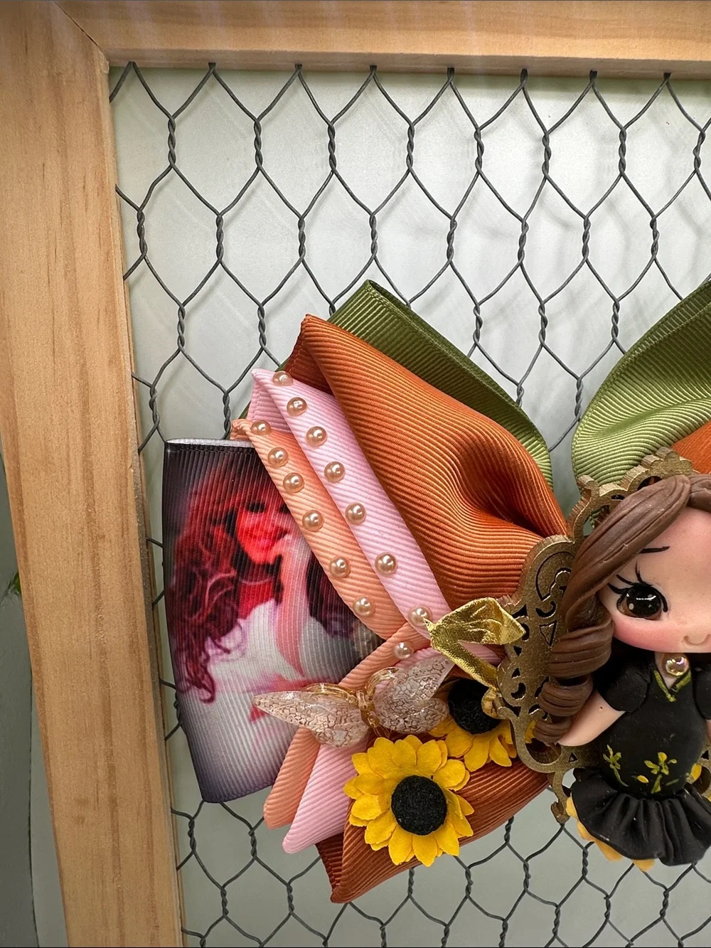 Jenni Rivera inspired handmade hair bow.